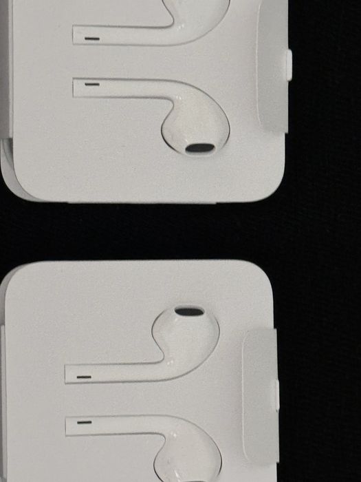 наушники,зарядка айфон новые