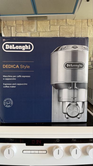Кафемашина DELONGHI dedica