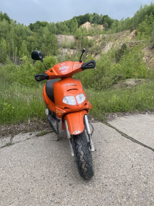 Vand sau schimb scuter Aprilia rally