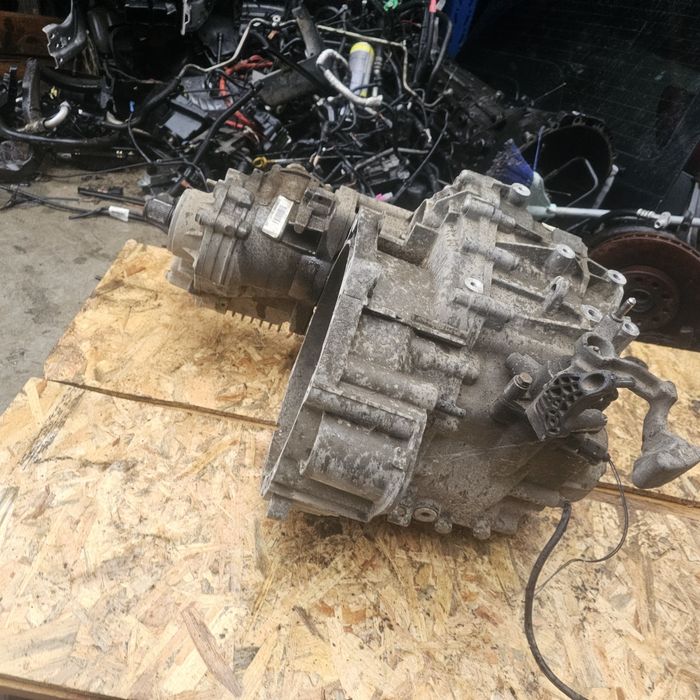 Ръчна скоростна кутия Volkswagen Tiguan 2.0 TDI 4x4 6ск - LMU