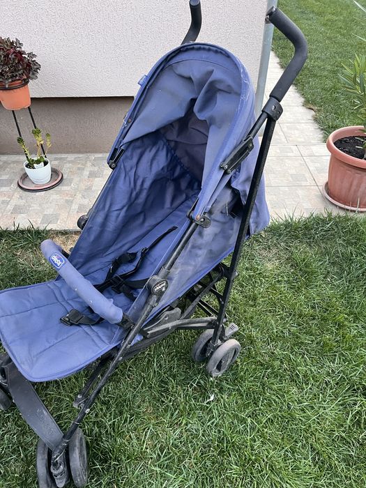 Carucior tip umbrela