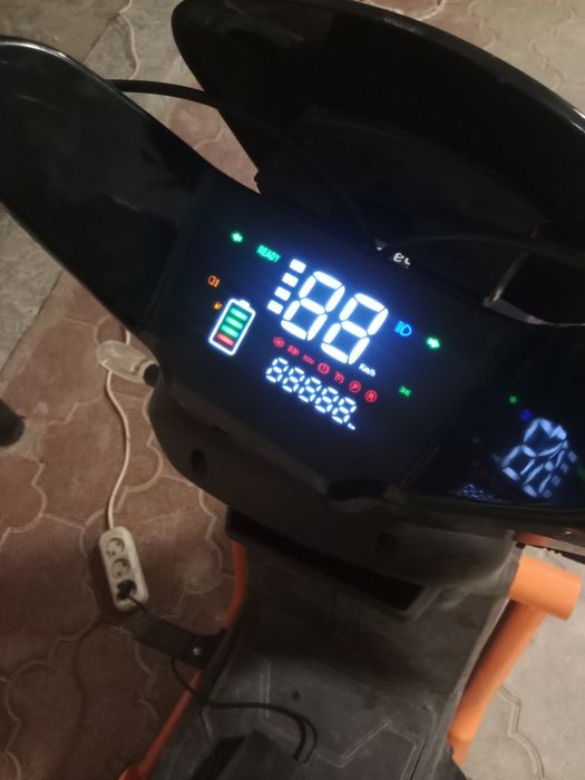 Продам электровелик срочно
