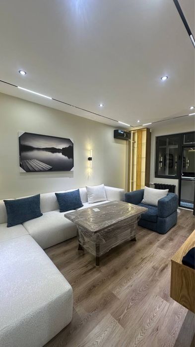 2в3/1/5 Буюк Ипак Йули Максим Горький метро бий 48м2