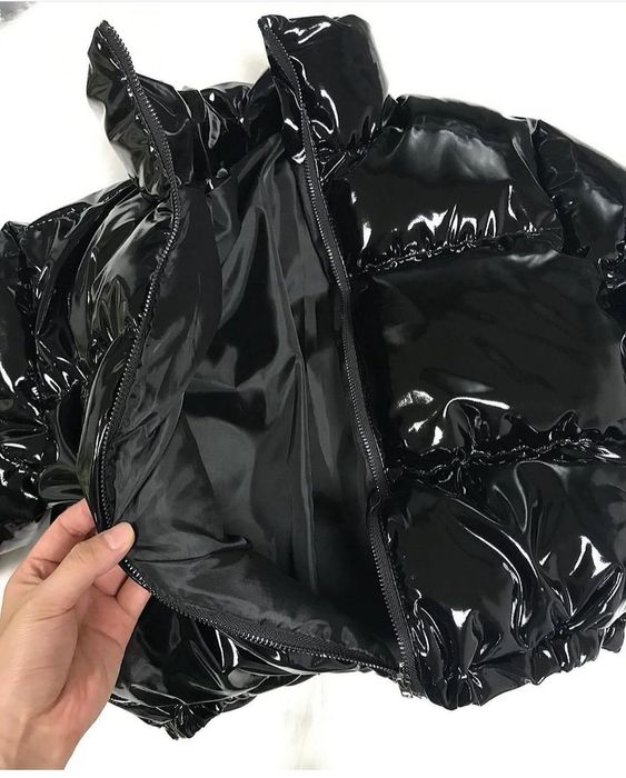 Черно шушляково яке