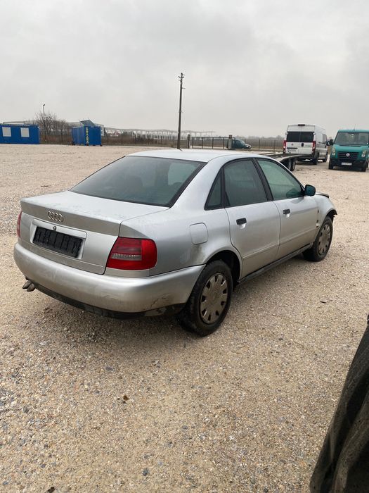 Ауди А4 1.9 дизел на части