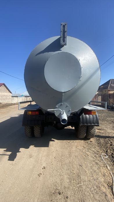 Автоцистерно ассенизатор