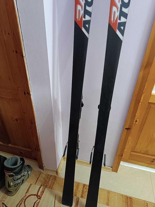 Продавам ски Атомик GS 10