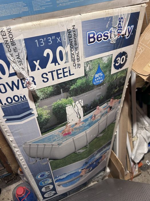 Piscina  \pompa de recirculare