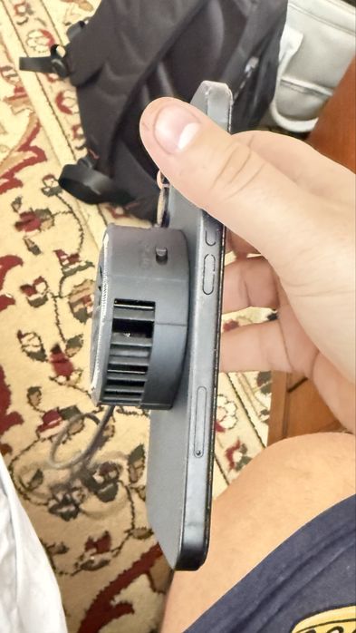 Зарядка с кулером охлаждения Wirelless Benks