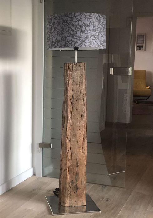 Светильник из дерева