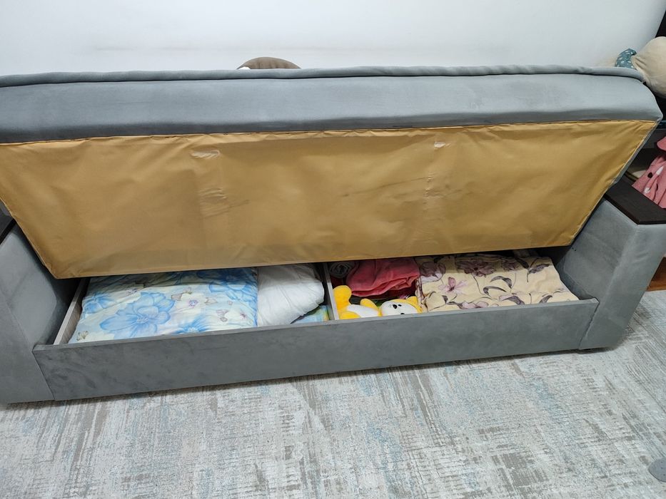 Диван в отличном состоянии