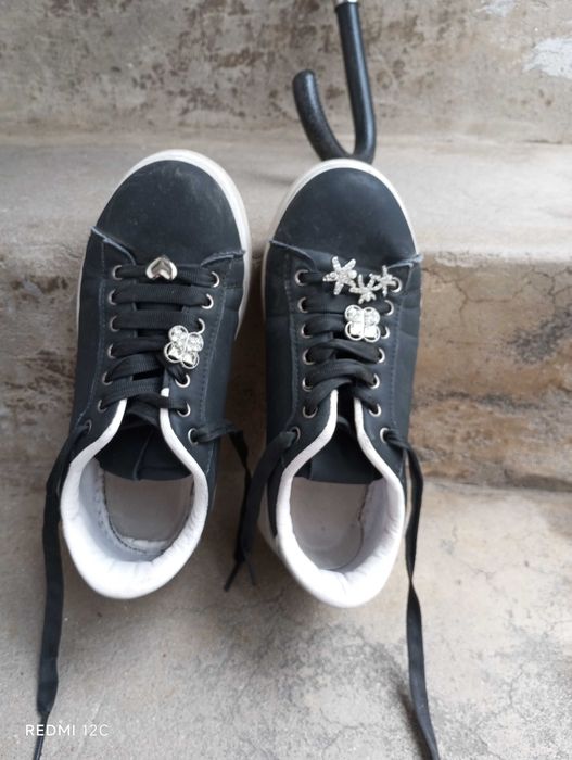 Обувки почти нови 36номер.