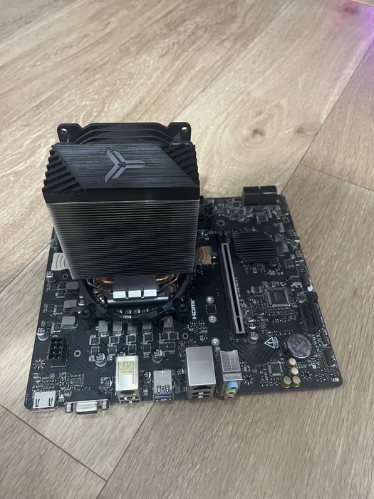 Материнская плата MSI PRO H610M-E DDR4