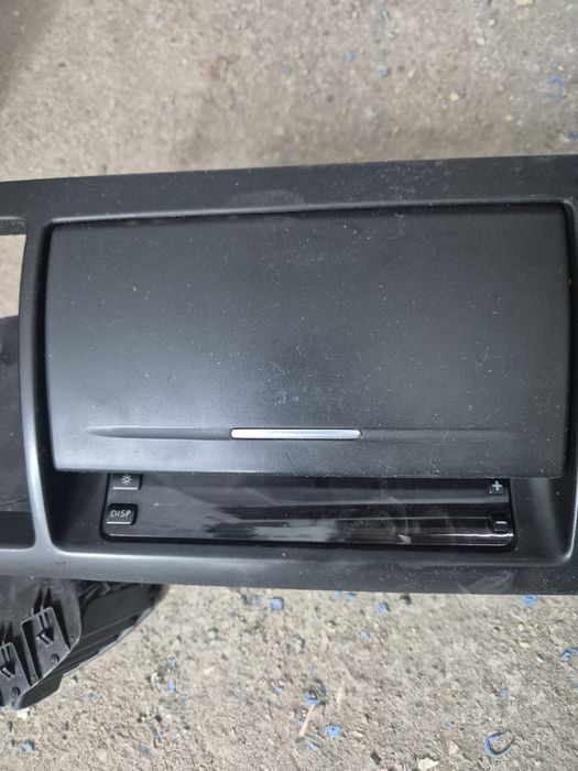 Перчаточница на субару.