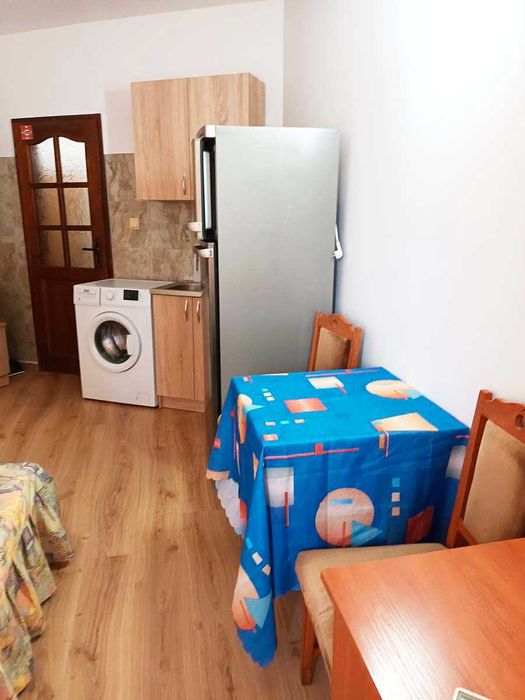 Дава се под наем Едностаен апартамент в к.к. Св.Св. Константин и Елена - 36 кв.м за 306 € - Снимка #4