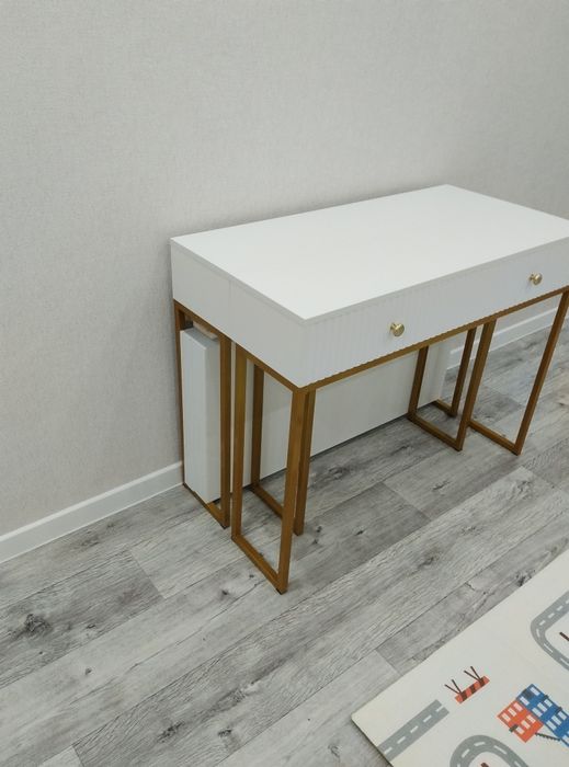 Продам стол трансформер