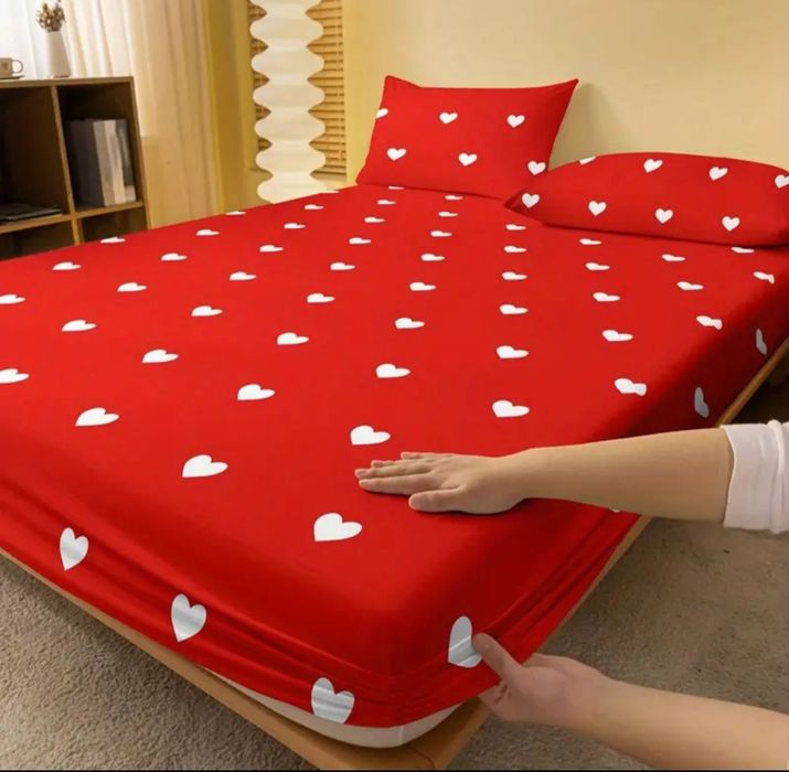 Комплект простынь на резинке +наволочки