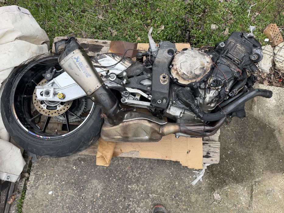 BMW S1000RR (2009-2011) на части