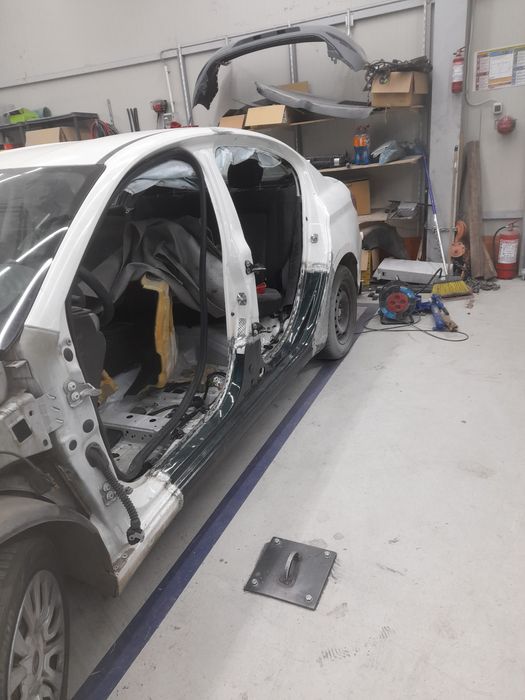 Tinichigerie auto  reparații bari si restaurări