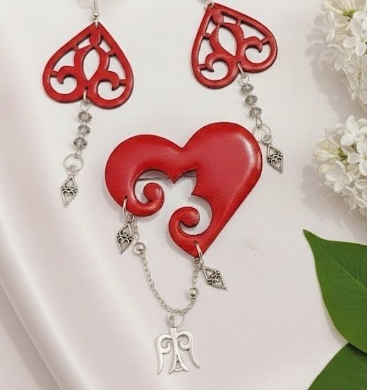 Ручные украшения