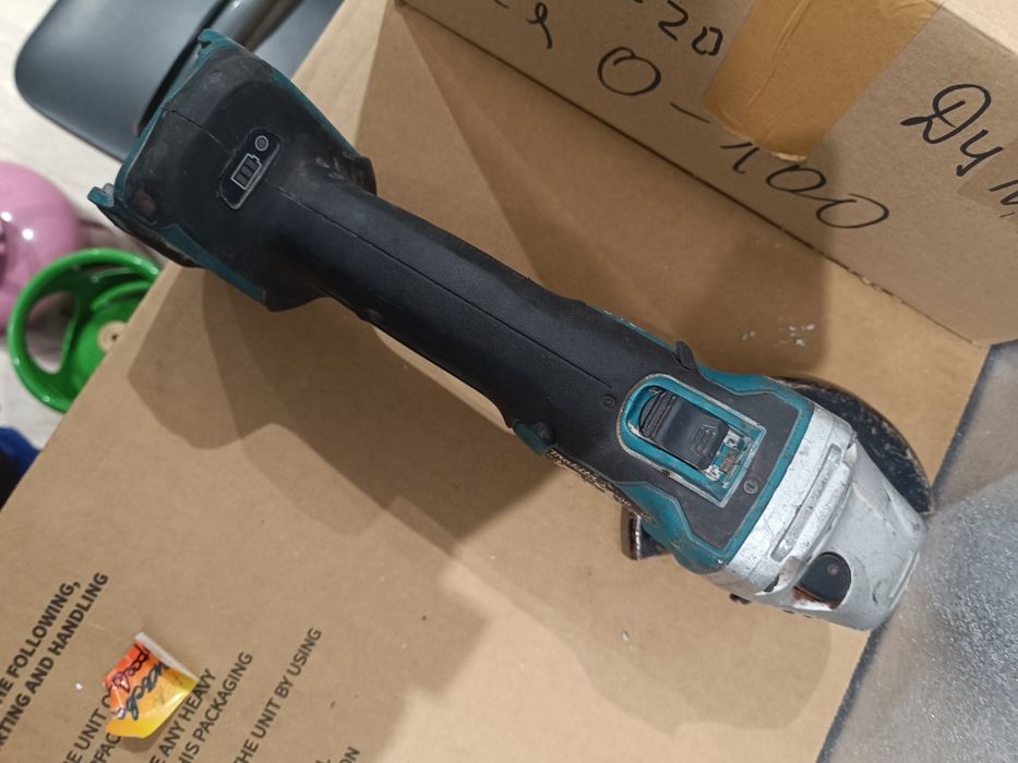 Makita DGA 506 z за части