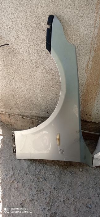 БМВ е60. Крылья передние. Оригинал