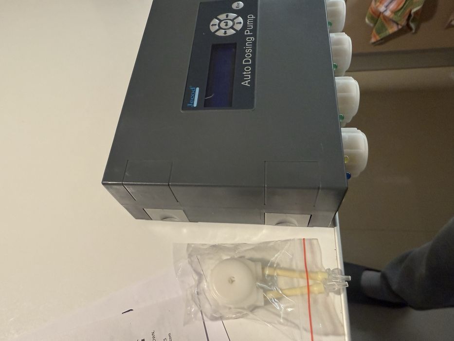 Дозираща помпа 4 канала jebao jecod