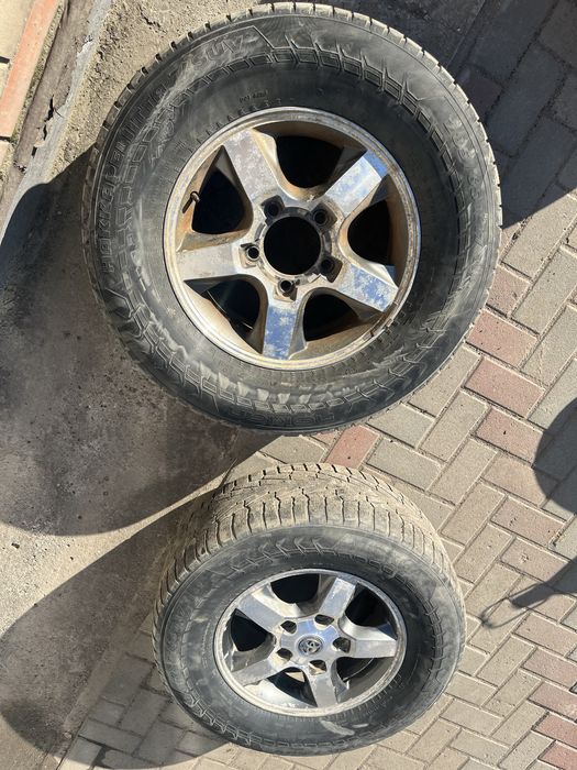 Продам литые диски на внедорожник