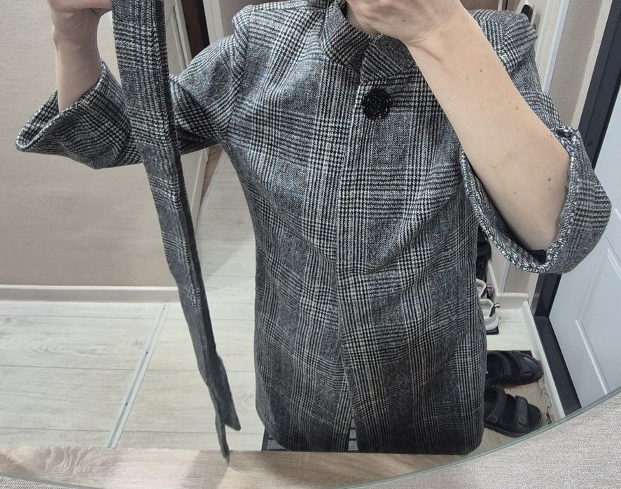 Продам женское пальто