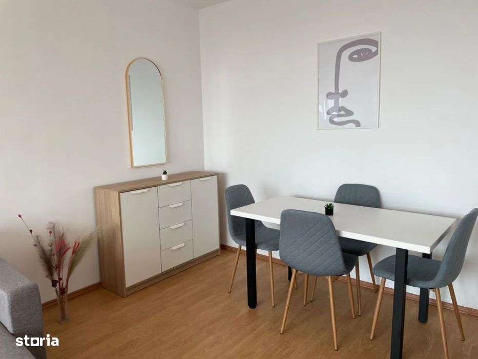 Apartament 2 camere, decomandat, recent amenajat, zona ultra-centrala