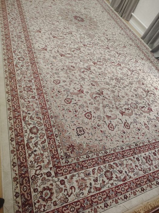Продается ковер б/у
