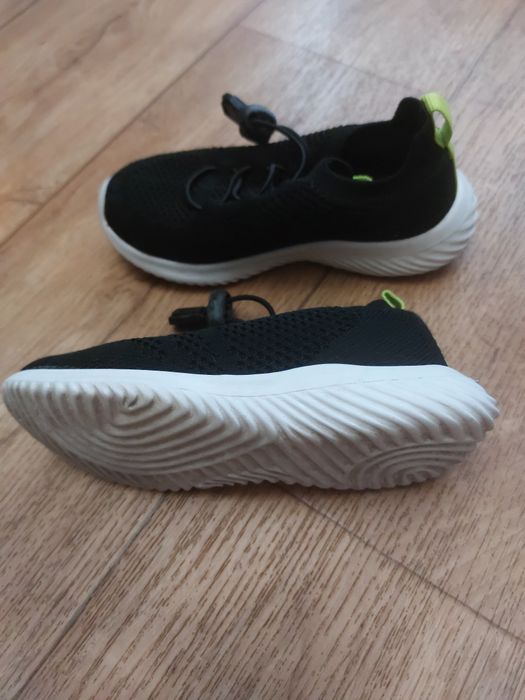 Кроссовки детские 26 размер