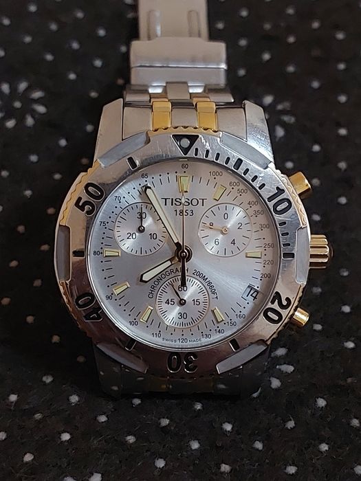 Продам аригинал швецарский чыси тиссот