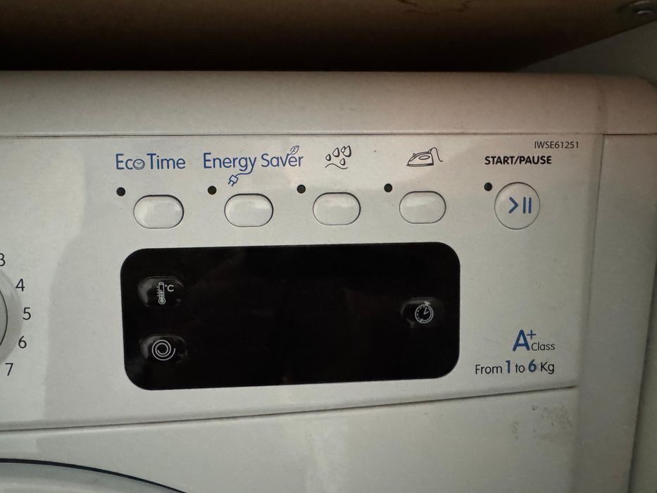 Masina spalat haine Indesit