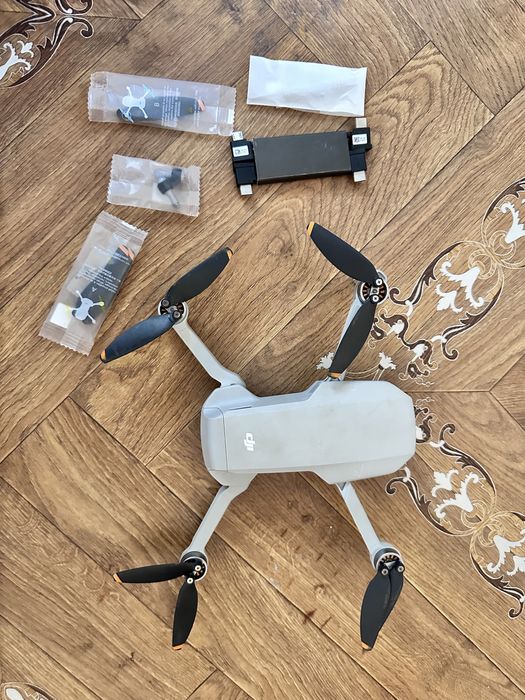 Продам дрон dji mini 2