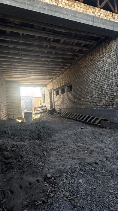 Уй сттмлади куриб битилмаган