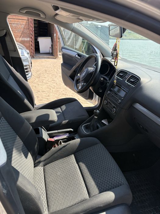 VOLKSWAGEN Golf 2010 — imagine 5