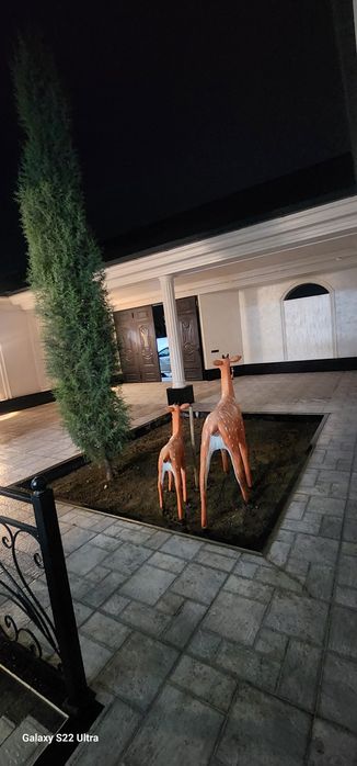 Srochni uy sotiladi 2 Sotix 7 xonaday iborat bektemir tumani fod