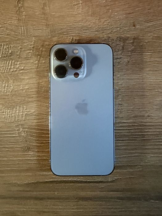 iPhone 13 pro 256 gb Sierra blue