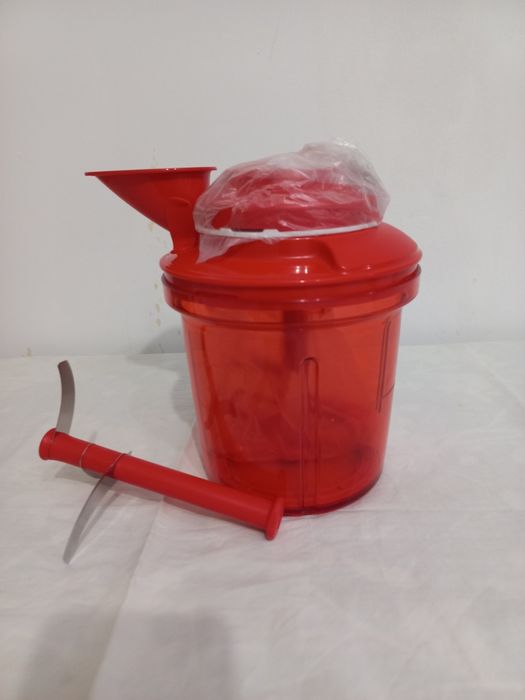 Tupperware Комбайн " Экстра-Шеф" 1.35 л