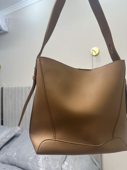 Сумка светло-коричневого цвета