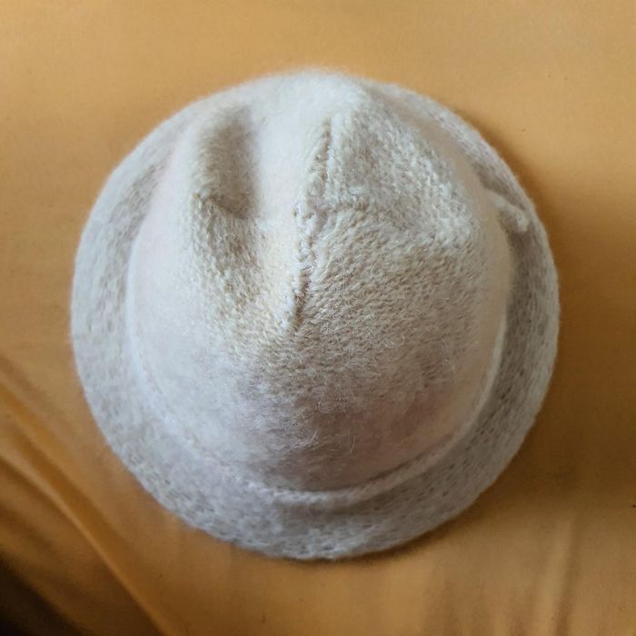 Pălărie crem din mohair