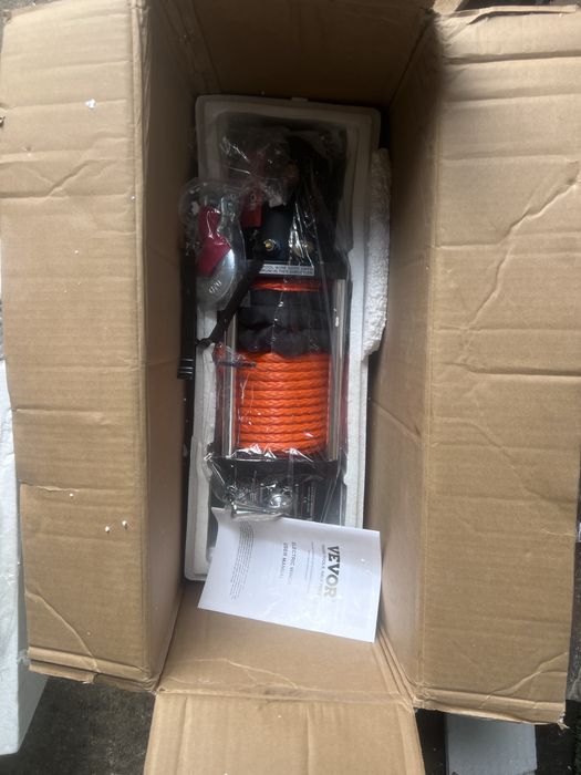 Troliu auto electric 13.500 LBS  6 tone sufa sintetica