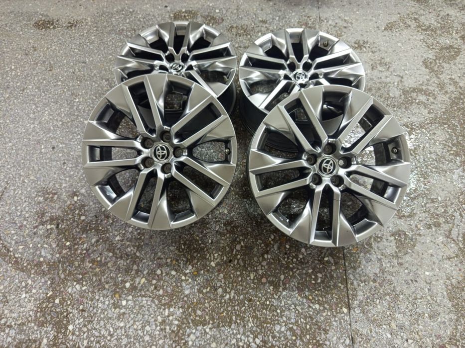 Продам  диски  на RAV 4