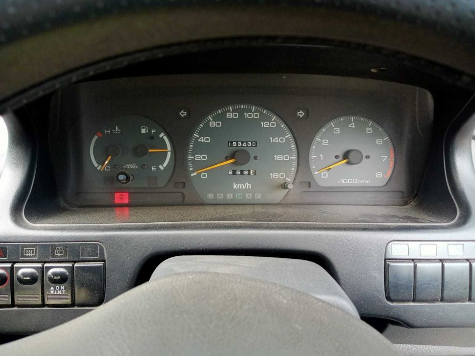 Продам Mitsubishi Chariot 1995 г.