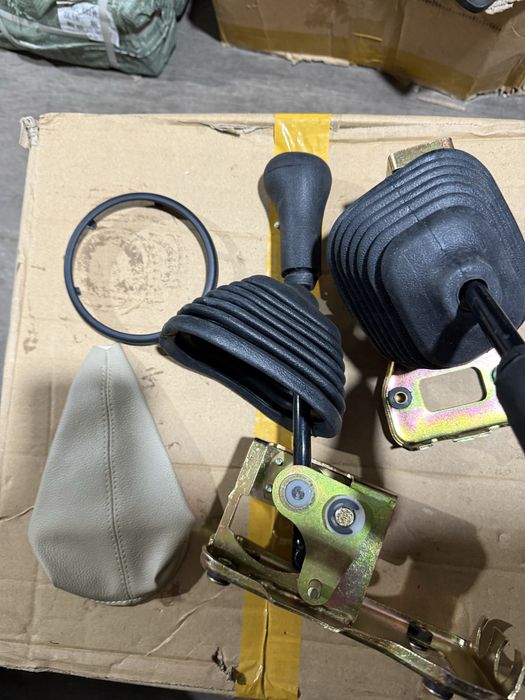 Рычаг переключения передач на Faw T80 actis 1024