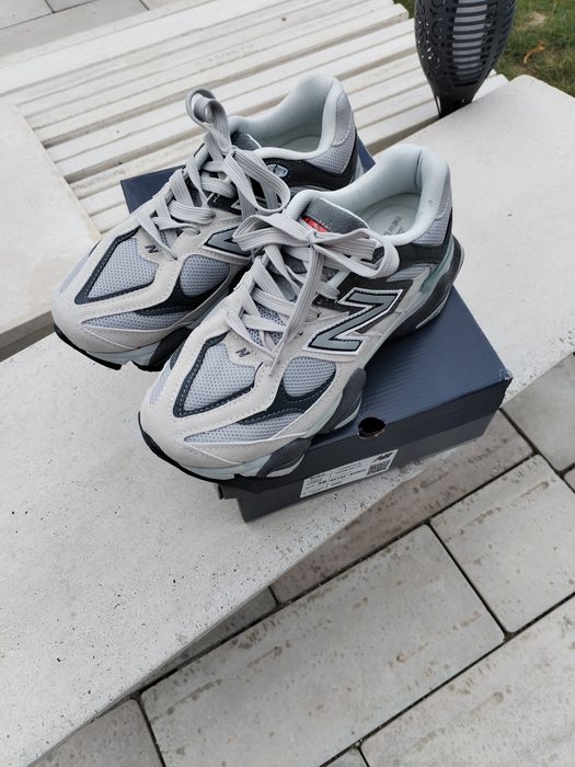 New Balance 9060 roanning