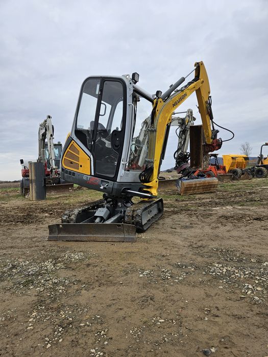 Miniexcavator neuson powertilt