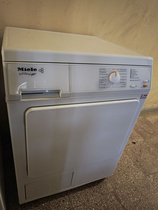 Сушилня Miele . В добро състояние.