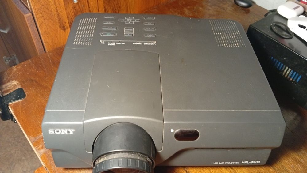 Проектор Sony VPL-S900